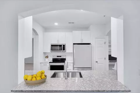 5200 Summit Manor Ln, Raleigh, NC 27613 photo 9