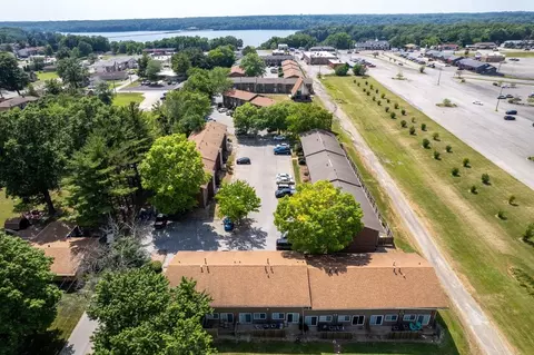2730 Townway Rd, Danville, IL 61832