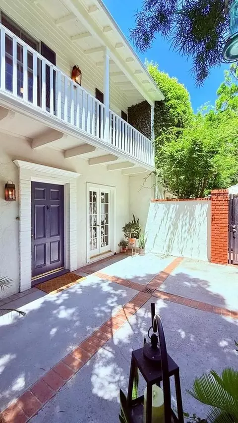 145 147 South Camden Dr, Beverly Hills, CA 90212 photo 6