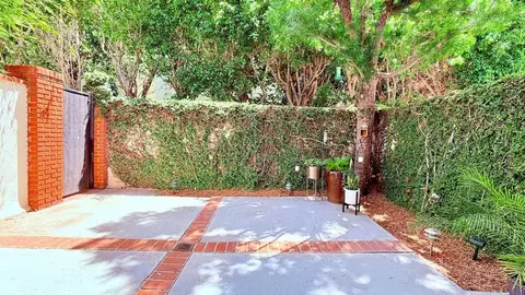 145 147 South Camden Dr, Beverly Hills, CA 90212 photo 3