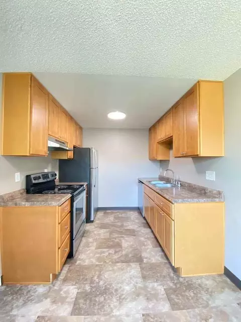 531 S 38th Ave, West Richland, WA 99353