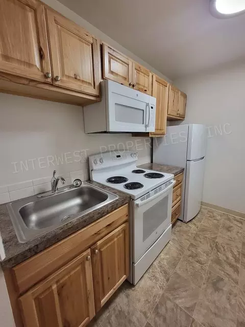 12408 12414 Se Ivon Ct #12408-12408, Portland, OR 97236