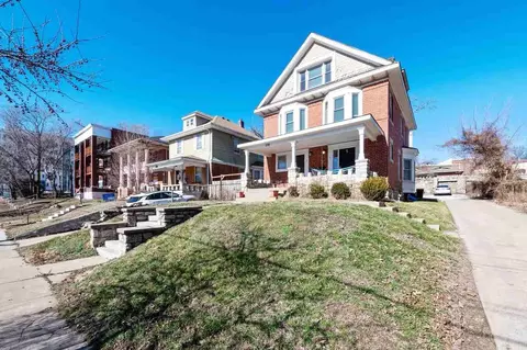 218 W 34th St, Kansas City, MO 64111