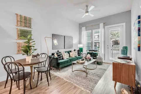 646 W Smith St, Orlando, FL 32804 photo 12