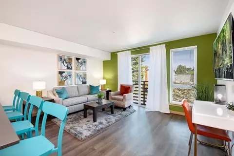 224 Pontius Ave N, Seattle, WA 98109