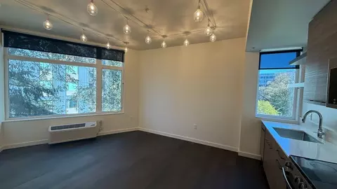 1030 Ferry St, Eugene, OR 97401 photo 28