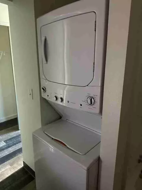 1030 Ferry St, Eugene, OR 97401 photo 17