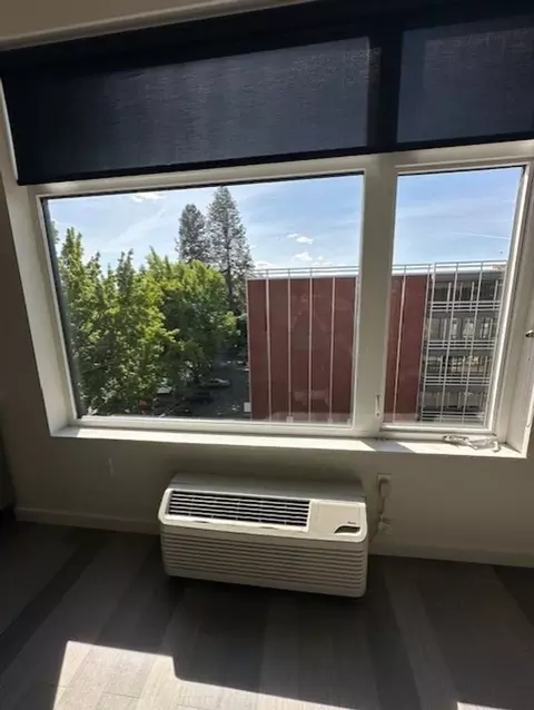 1030 Ferry St, Eugene, OR 97401 photo 19