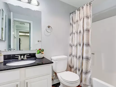 4322 7th Ave NE, Seattle, WA 98105 photo 30