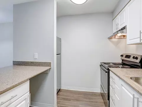4322 7th Ave NE, Seattle, WA 98105 photo 2