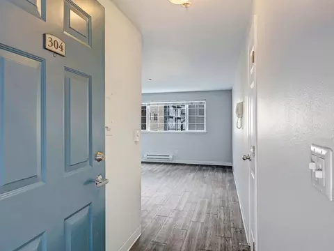 4322 7th Ave NE, Seattle, WA 98105 photo 31