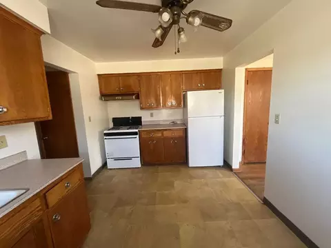 568 Lexington Pkwy N, Saint Paul, MN 55104