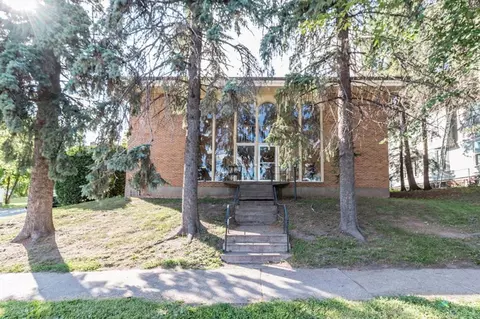 1501 E 1st St, Duluth, MN 55812