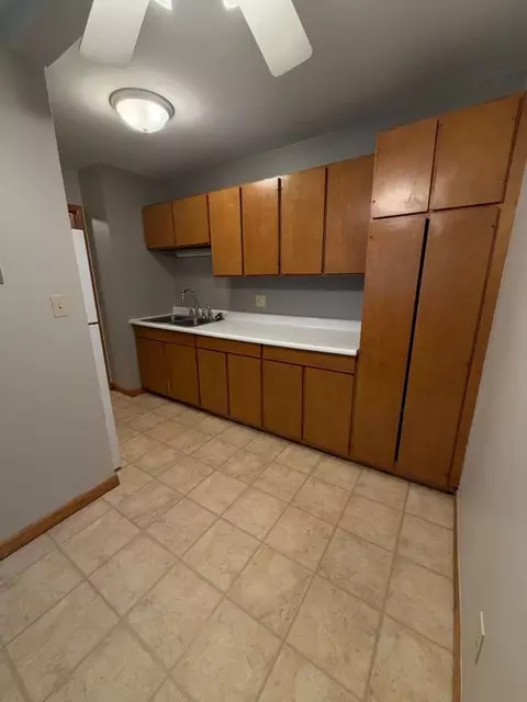 1501 E 1st St, Duluth, MN 55812 photo 4