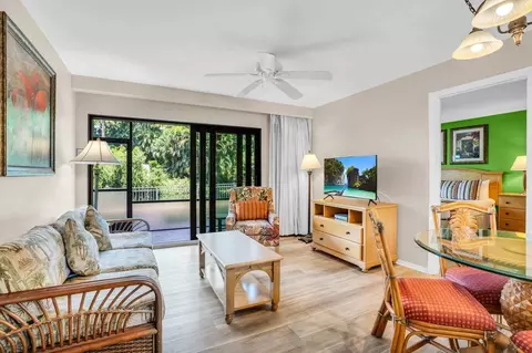 600 Neapolitan Way, Naples, FL 34103