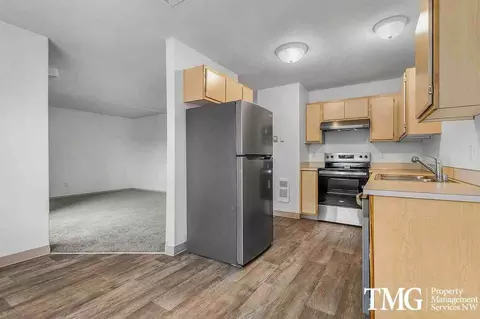 13608 NE 72nd St, Vancouver, WA 98682