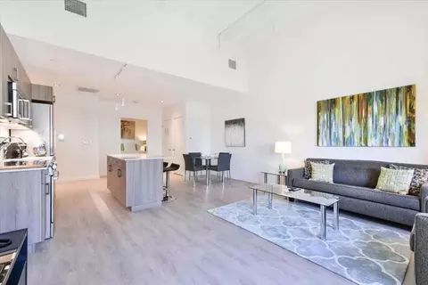 10 Emerson Pl, Boston, MA 02114