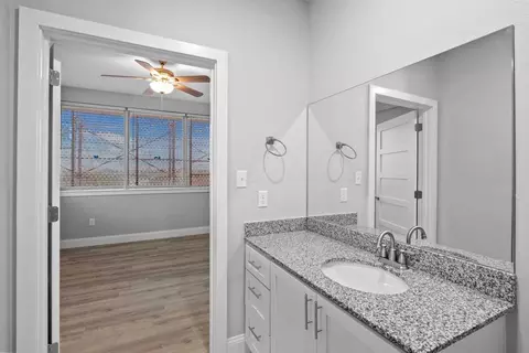 1800 S Staples St, Corpus Christi, TX 78404