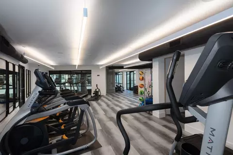 200 Infinity Way, Mountain View, CA 94043 photo 23