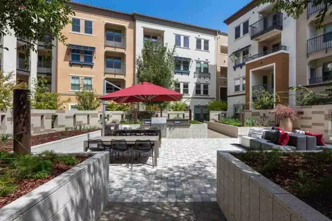 200 Infinity Way, Mountain View, CA 94043 photo 17