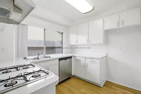 7280 Corsican Dr, Huntington Beach, CA 92647