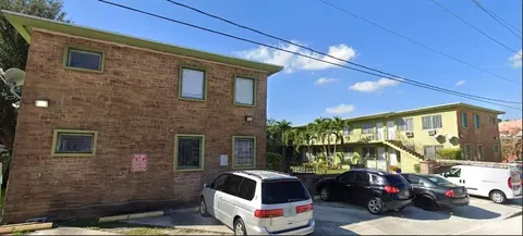 600 SW 9th Ave, Miami, FL 33130