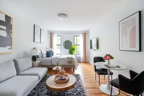 444 W 48th St, New York, NY 10036