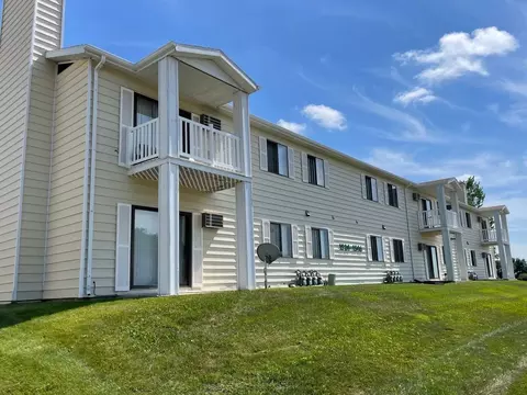 1524 12th St NW, Minot, ND 58703