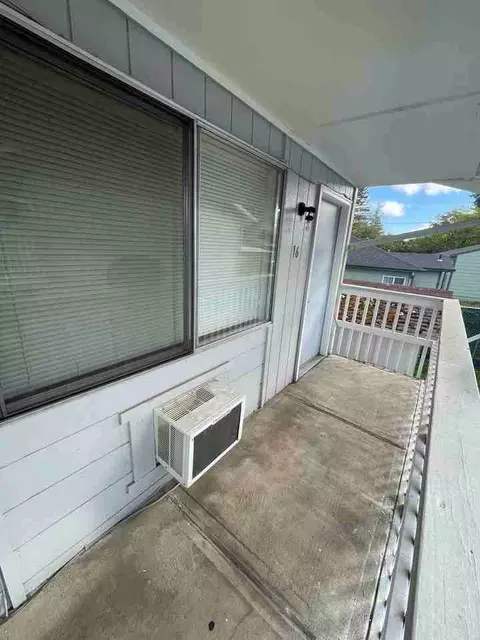 3032 W Harvard Ave, Roseburg, OR 97471