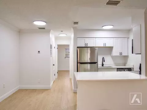 615 Lakeview St, Orlando, FL 32804