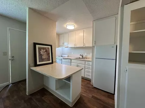 5915 Kenneth Ave, Carmichael, CA 95608