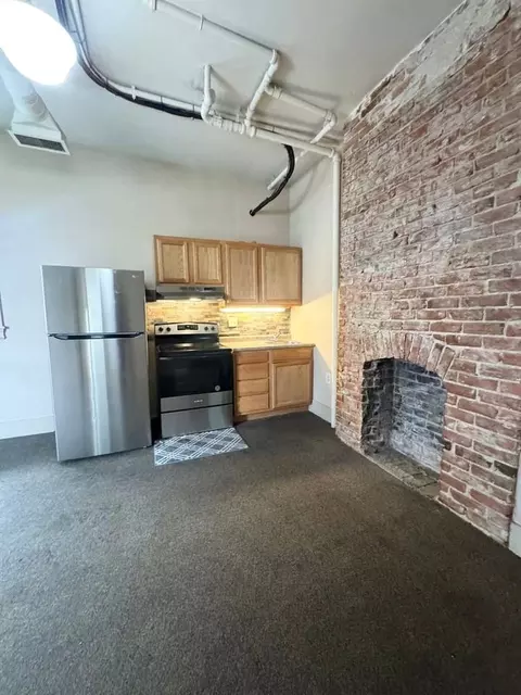 112 N 38th Ave, Omaha, NE 68131