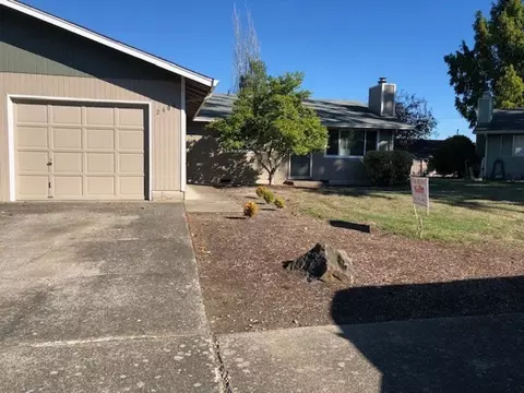 2515 2517 2601-2617 Prairie Pl SE, Albany, OR 97322