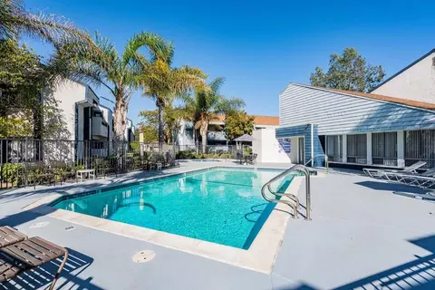 1320 Victoria Ave, Oxnard, CA 93035