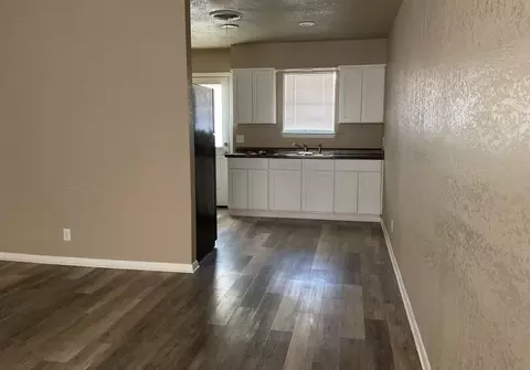 1112 S Church St, Brady, TX 76825