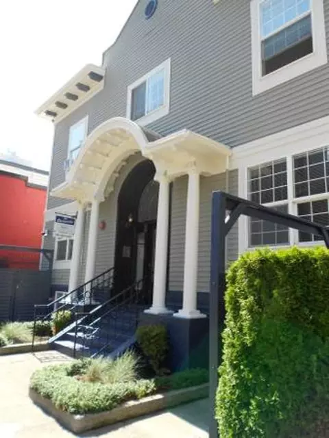 1529 Boylston Ave, Seattle, WA 98122