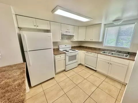 2549 S Oak Ave, Sanford, FL 32773