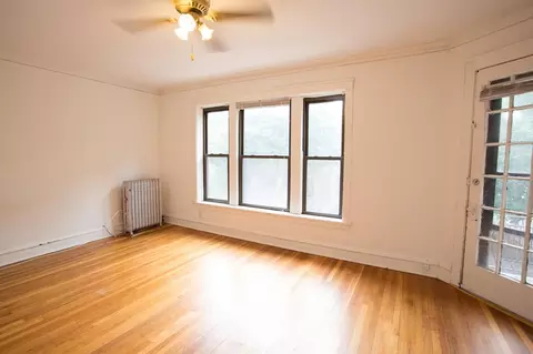 5339 S Woodlawn Ave, Chicago, IL 60615