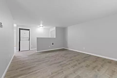 223 NE 162nd Ave, Portland, OR 97230
