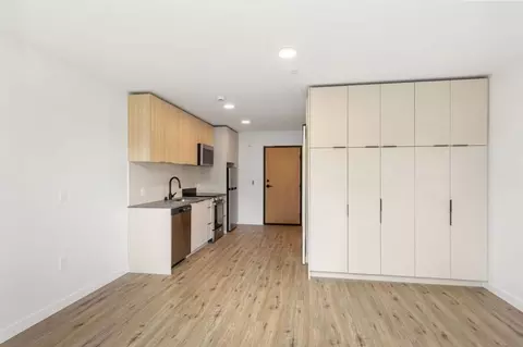 4417 Wallingford Ave N, Seattle, WA 98103 photo 2