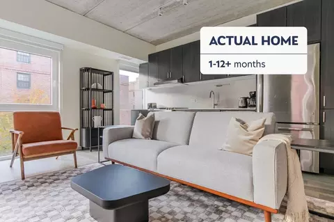 343 W Schiller St, Chicago, IL 60610