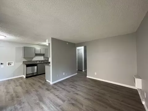 12645 12615 12621 12633 12645 Se Division St, Portland, OR 97236