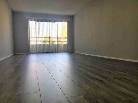 14312 Tiara St, Los Angeles, CA 91401