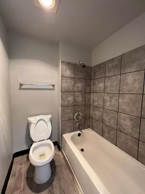 312 SE 160th Ave, Portland, OR 97233