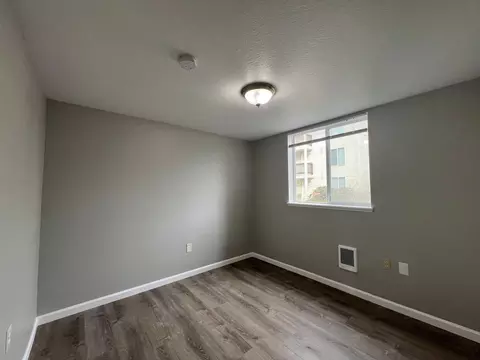 312 SE 160th Ave, Portland, OR 97233