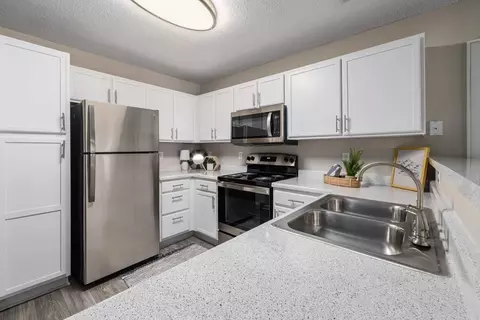 215 William Penn Plz, Durham, NC 27704 photo 4