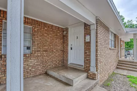 711 Jenkins Ave, Norman, OK 73069