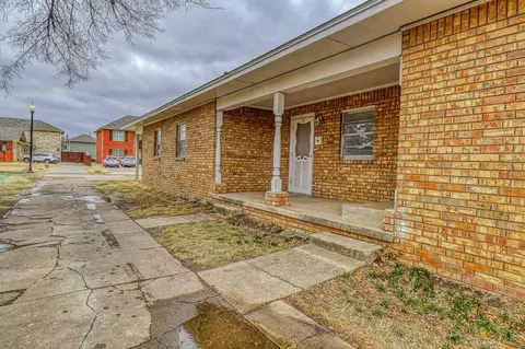 711 Jenkins Ave, Norman, OK 73069