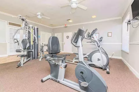 4102 Oak Knoll Ct, Tampa, FL 33610