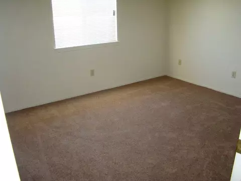 15554 Bear Valley Rd, Victorville, CA 92395